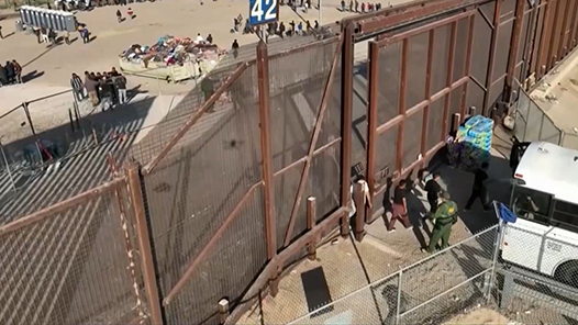 美墨边境检查加剧拥堵 美移民政策引全国危机